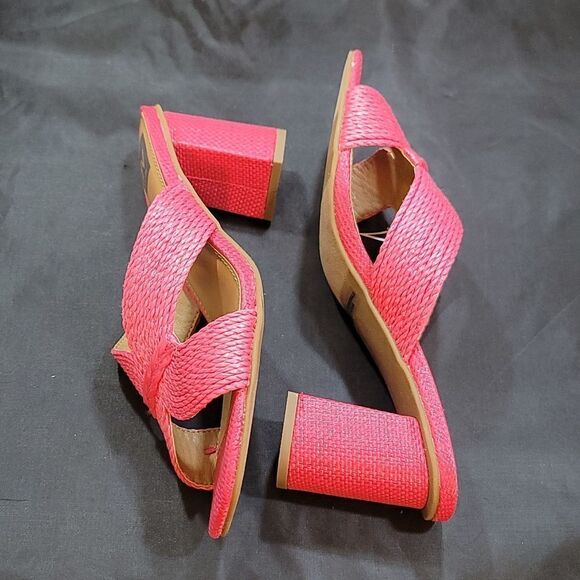 BRAND NEW DV BY DOLCE VITA WOMEN'S LAGUNA PEEP TOE SLIP ON HEELS SANDAL - Picture 10 of 15